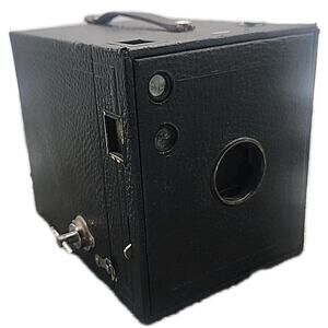 1897-1909 EASTMAN KODAK No. 3 BROWNIE CAMERA, MODEL B. BOX CAMERA, ANTIQUE [120]